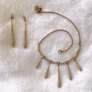 NWOT Gold Jewelry Set